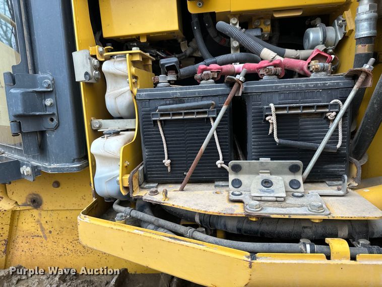 image for item DT6447 2014 Komatsu D61PX-23 dozer