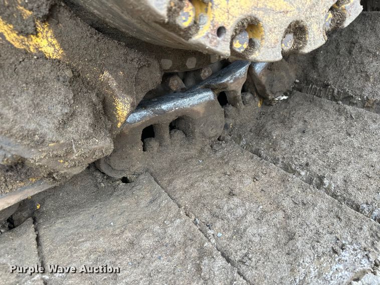 image for item DT6447 2014 Komatsu D61PX-23 dozer