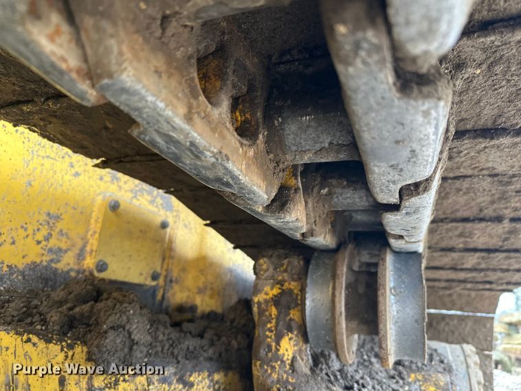 image for item DT6447 2014 Komatsu D61PX-23 dozer
