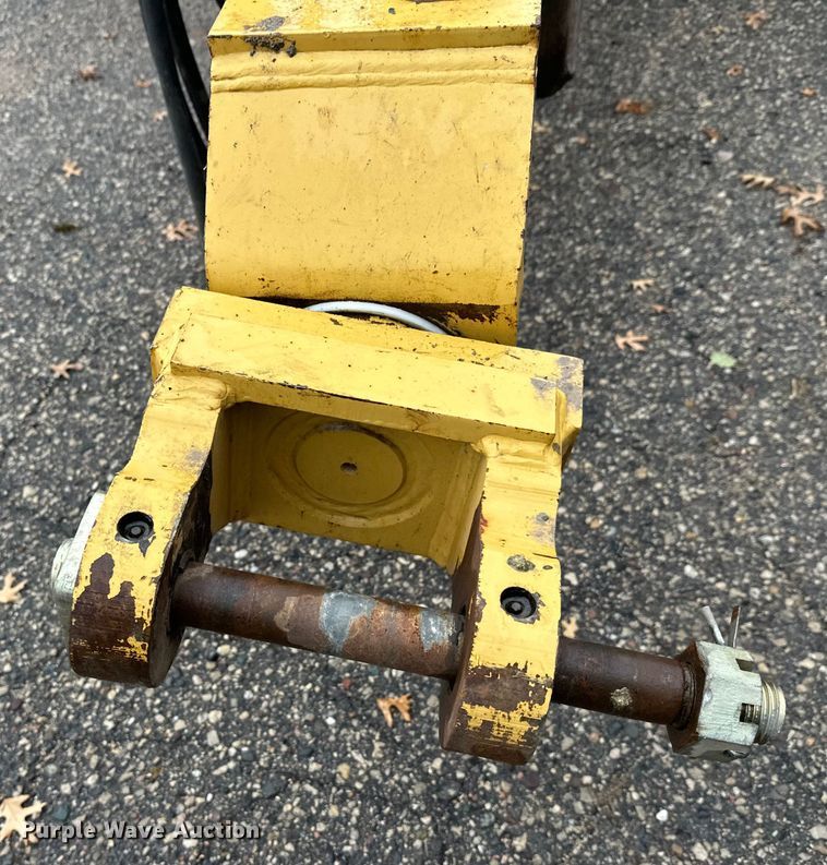 image for item DT6449 2018 Ashland 220TS4 scraper