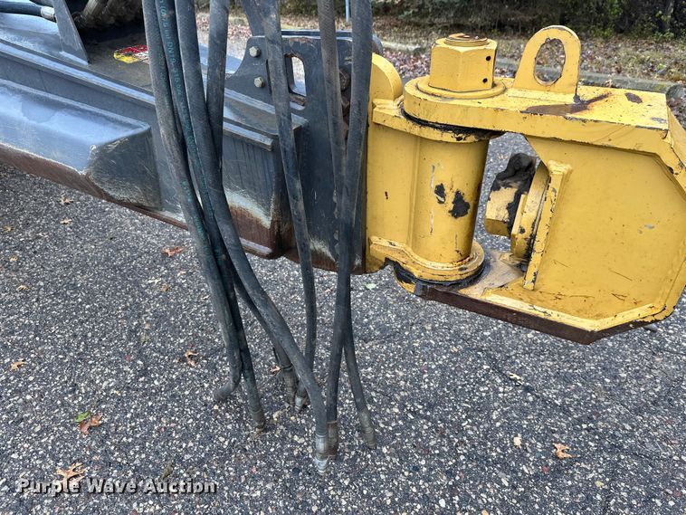 image for item DT6449 2018 Ashland 220TS4 scraper