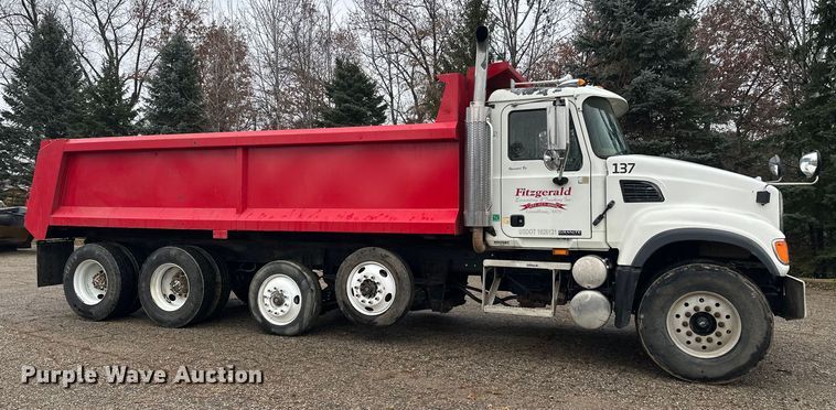 image for item DT6450 2007 Mack Granite CV dump truck