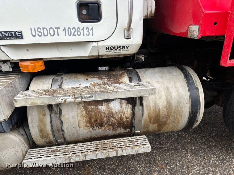 image for item DT6450 2007 Mack Granite CV dump truck