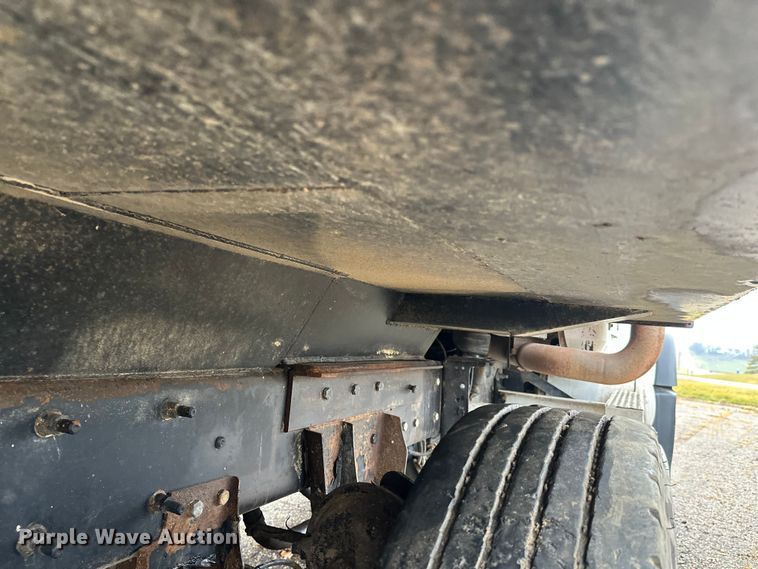 image for item DT6450 2007 Mack Granite CV dump truck