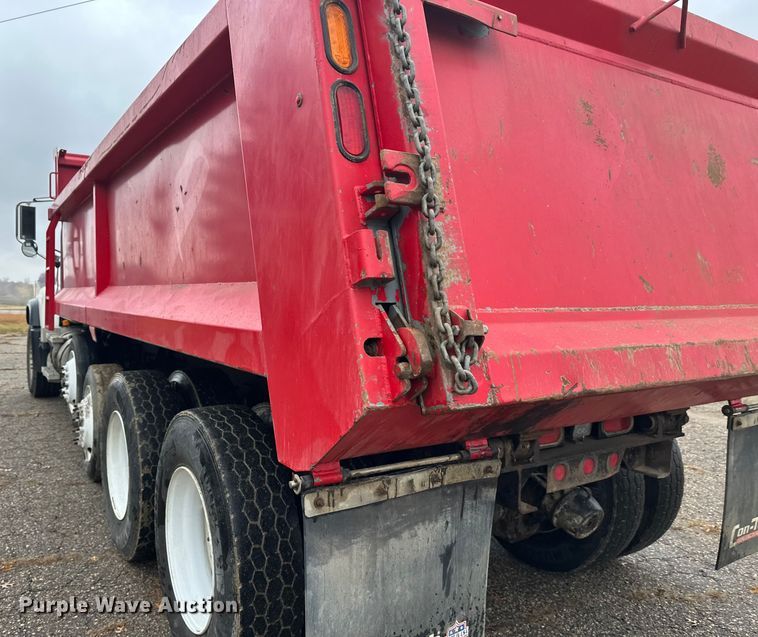 image for item DT6450 2007 Mack Granite CV dump truck