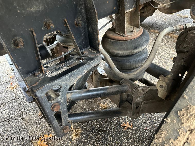 image for item DT6450 2007 Mack Granite CV dump truck