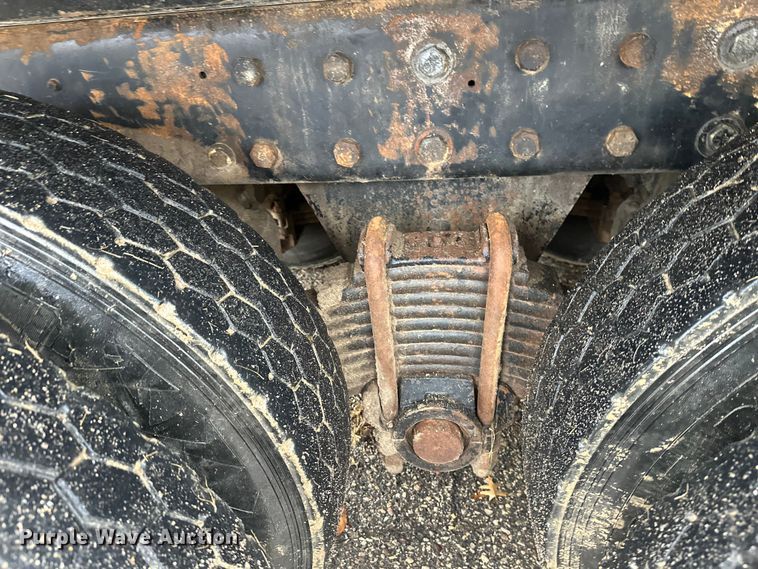 image for item DT6450 2007 Mack Granite CV dump truck