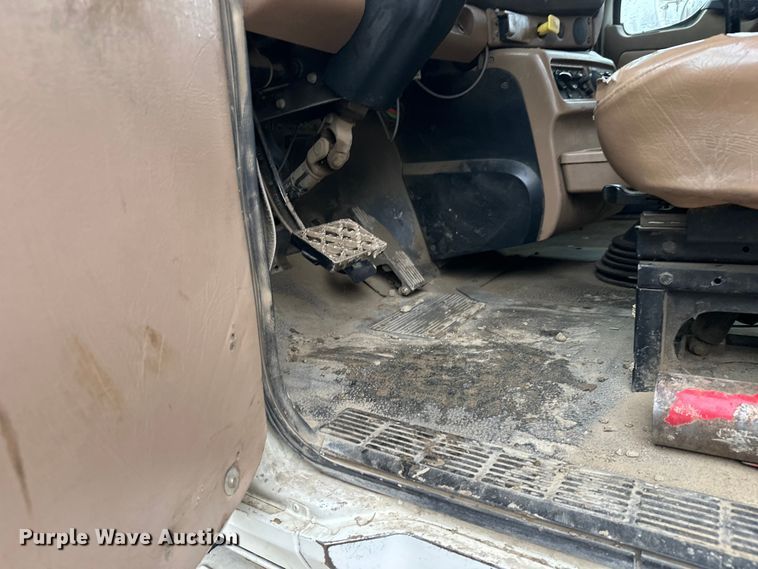 image for item DT6450 2007 Mack Granite CV dump truck