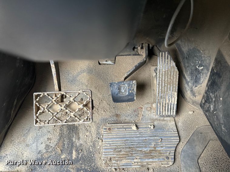 image for item DT6450 2007 Mack Granite CV dump truck