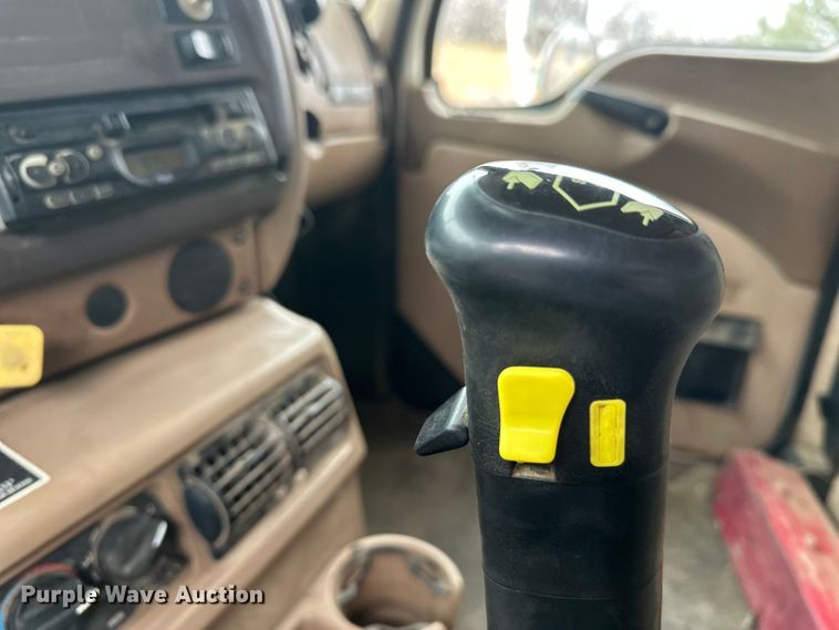 image for item DT6450 2007 Mack Granite CV dump truck