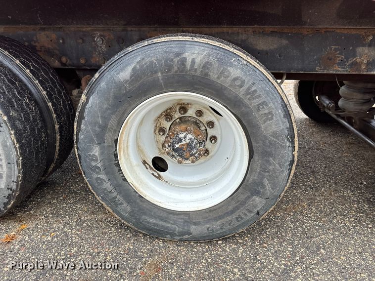 image for item DT6450 2007 Mack Granite CV dump truck