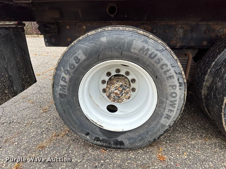 image for item DT6450 2007 Mack Granite CV dump truck