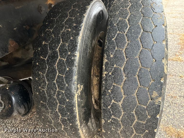 image for item DT6450 2007 Mack Granite CV dump truck