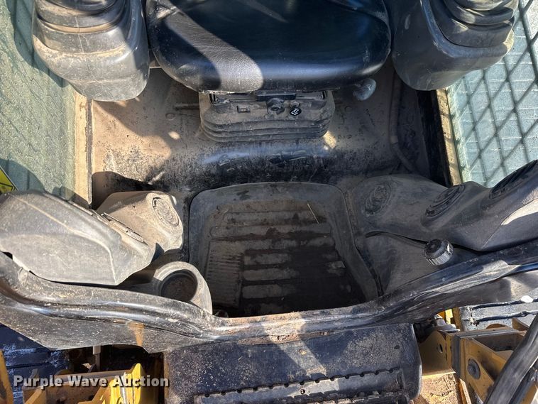 image for item DT6469 2015 Caterpillar 287D tracked skid steer loader