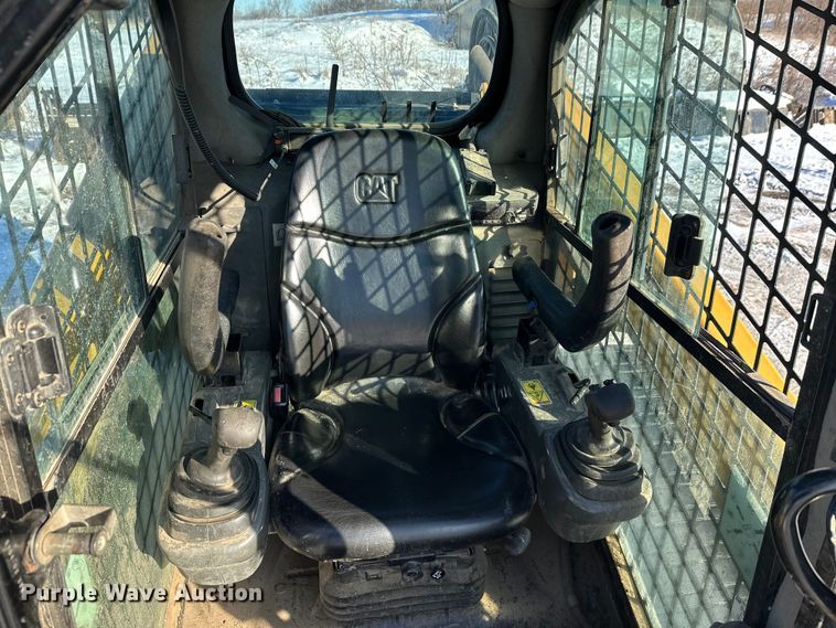 image for item DT6469 2015 Caterpillar 287D tracked skid steer loader