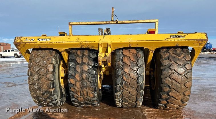 image for item DT6475 John Deere 2112C scraper