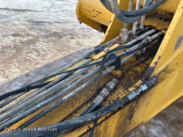 image for item DT6475 John Deere 2112C scraper