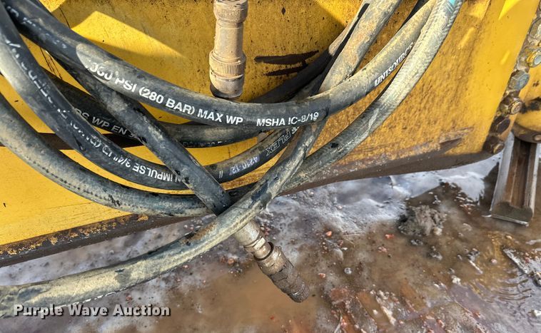 image for item DT6475 John Deere 2112C scraper