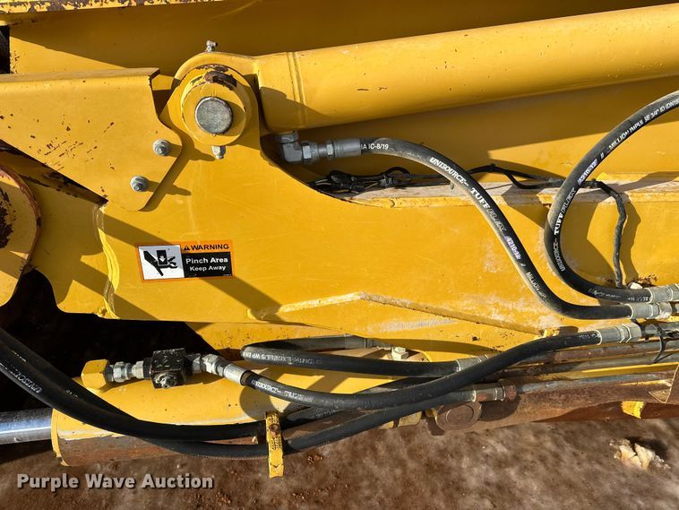 image for item DT6475 John Deere 2112C scraper