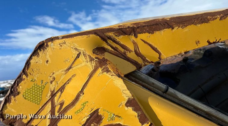 image for item DT6475 John Deere 2112C scraper