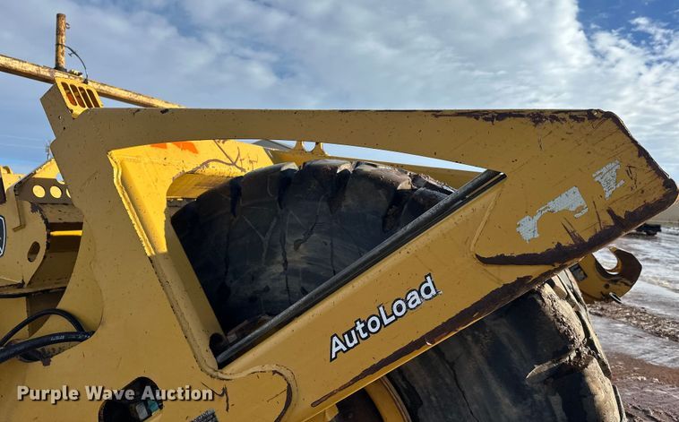 image for item DT6475 John Deere 2112C scraper