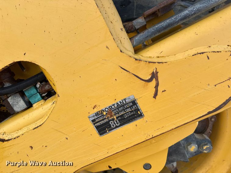 image for item DT6475 John Deere 2112C scraper