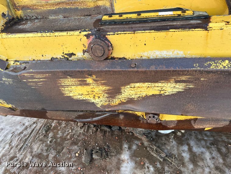 image for item DT6475 John Deere 2112C scraper