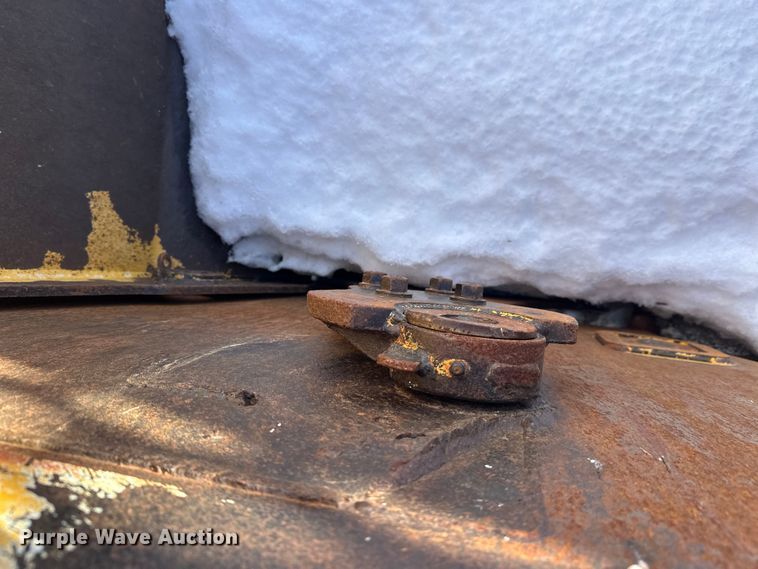 image for item DT6475 John Deere 2112C scraper