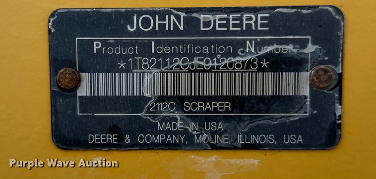 image for item DT6475 John Deere 2112C scraper