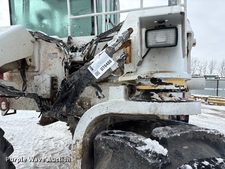 image for item DT6480 2013 Roadtec SX-6E soil stabilizer / recycler