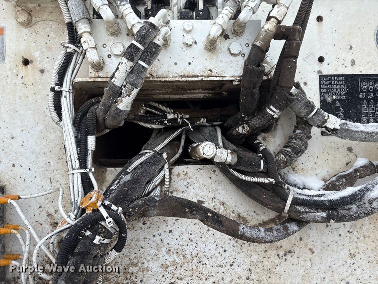 image for item DT6480 2013 Roadtec SX-6E soil stabilizer / recycler