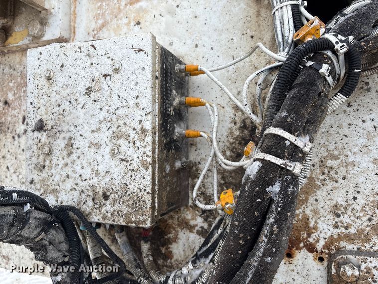 image for item DT6480 2013 Roadtec SX-6E soil stabilizer / recycler