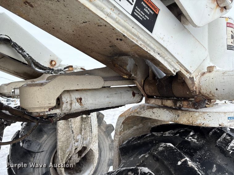 image for item DT6480 2013 Roadtec SX-6E soil stabilizer / recycler