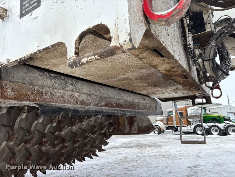 image for item DT6480 2013 Roadtec SX-6E soil stabilizer / recycler