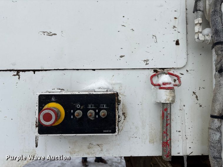 image for item DT6480 2013 Roadtec SX-6E soil stabilizer / recycler