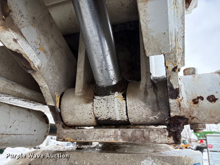 image for item DT6480 2013 Roadtec SX-6E soil stabilizer / recycler