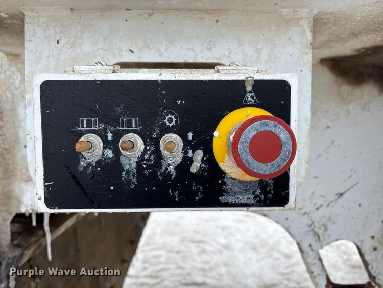 image for item DT6480 2013 Roadtec SX-6E soil stabilizer / recycler