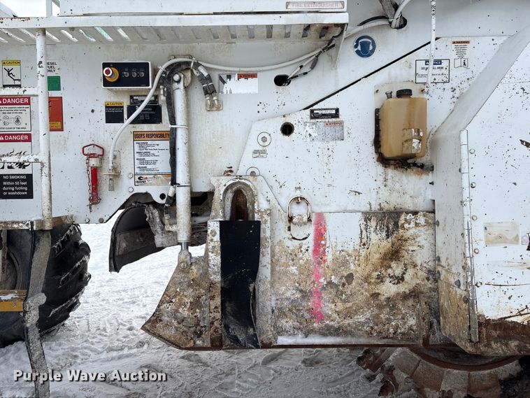 image for item DT6480 2013 Roadtec SX-6E soil stabilizer / recycler