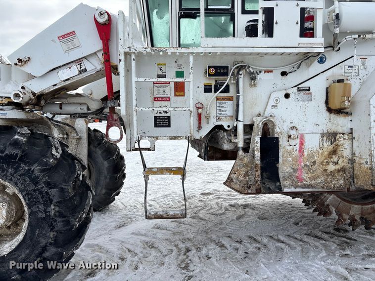 image for item DT6480 2013 Roadtec SX-6E soil stabilizer / recycler