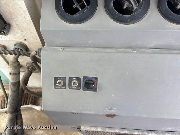 image for item DT6480 2013 Roadtec SX-6E soil stabilizer / recycler