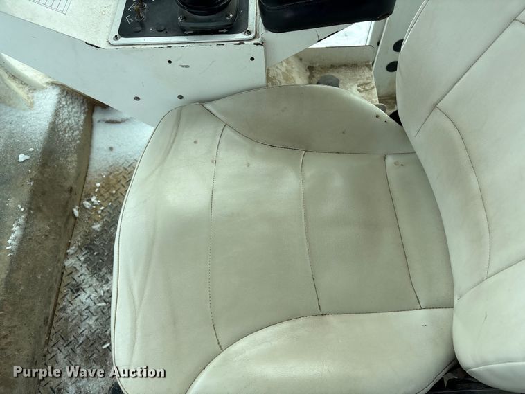 image for item DT6480 2013 Roadtec SX-6E soil stabilizer / recycler