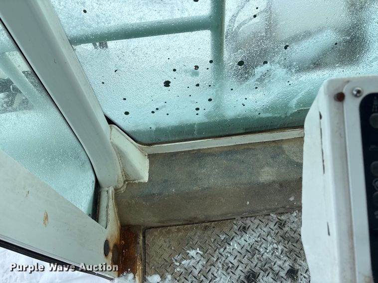 image for item DT6480 2013 Roadtec SX-6E soil stabilizer / recycler