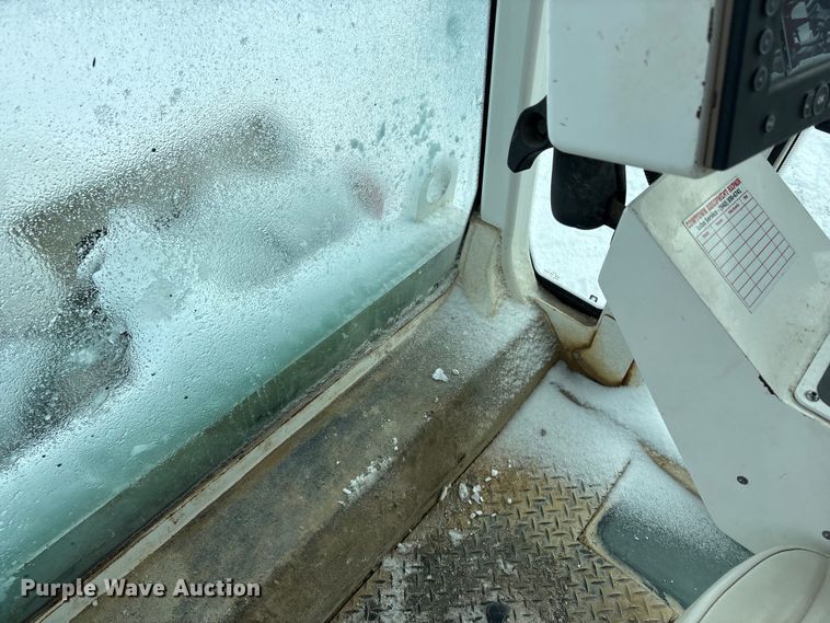 image for item DT6480 2013 Roadtec SX-6E soil stabilizer / recycler