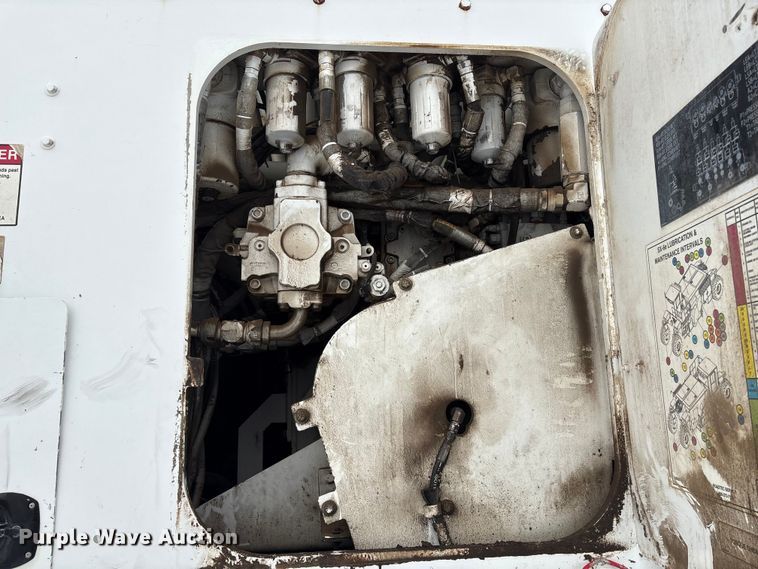 image for item DT6480 2013 Roadtec SX-6E soil stabilizer / recycler