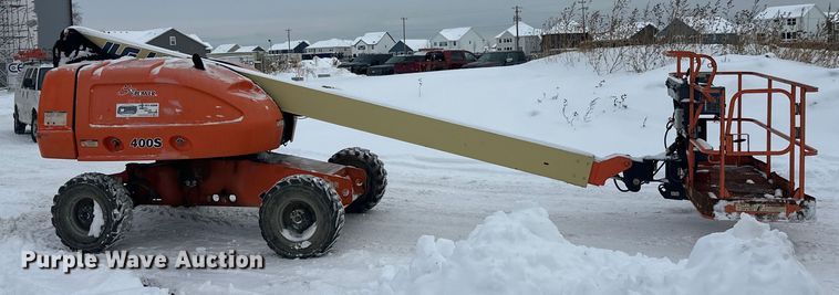 image for item DT6481 2007 JLG 400S boom lift