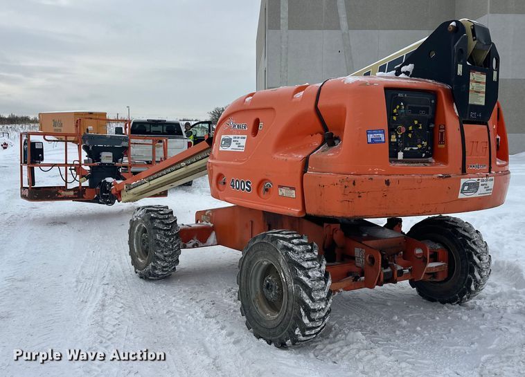 image for item DT6481 2007 JLG 400S boom lift