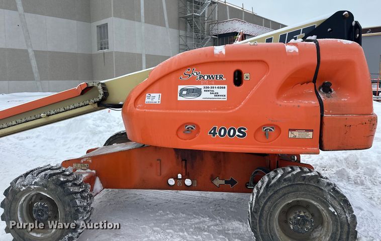image for item DT6481 2007 JLG 400S boom lift