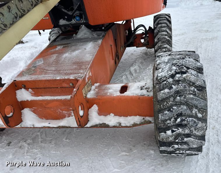 image for item DT6481 2007 JLG 400S boom lift