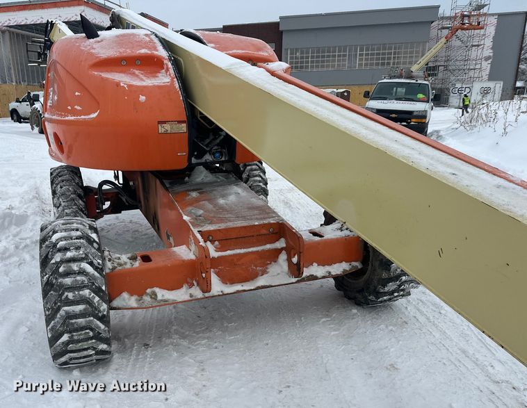 image for item DT6481 2007 JLG 400S boom lift