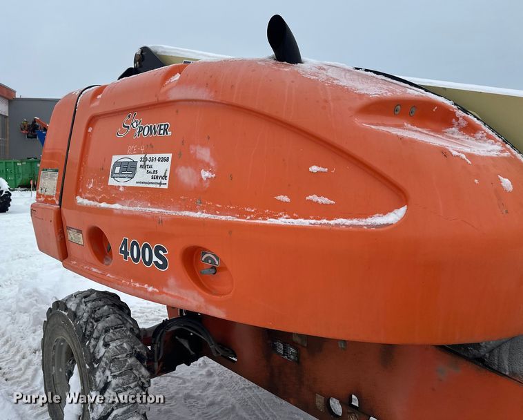 image for item DT6481 2007 JLG 400S boom lift